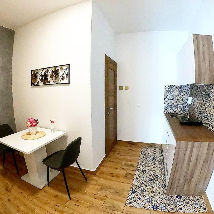 Canti Apartments Novi Sad Exteriör bild
